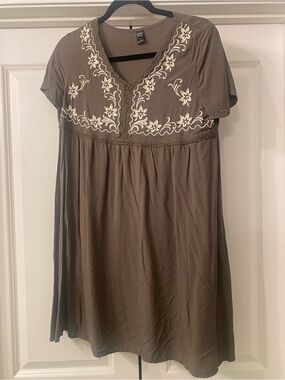 Embroidered V-Neck Tunic Dress - Olive Green with Cream Detail